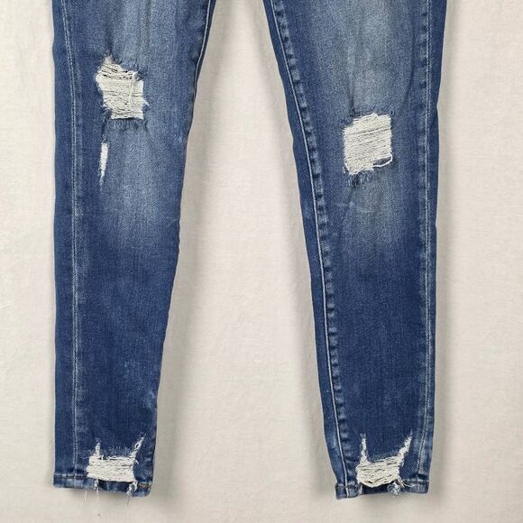 KanCan High Rise Distressed Button Fly Jeans 11/29 - Picture 3 of 10